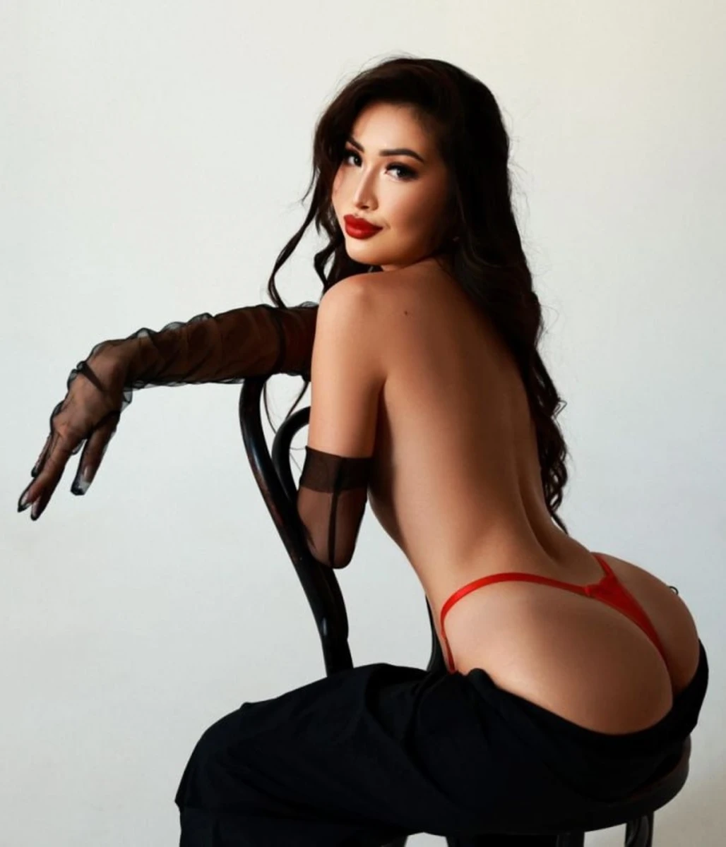 Adelina Escort in Berlin