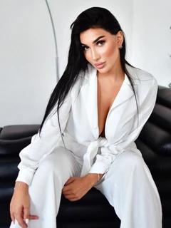 Naomi Escort in München