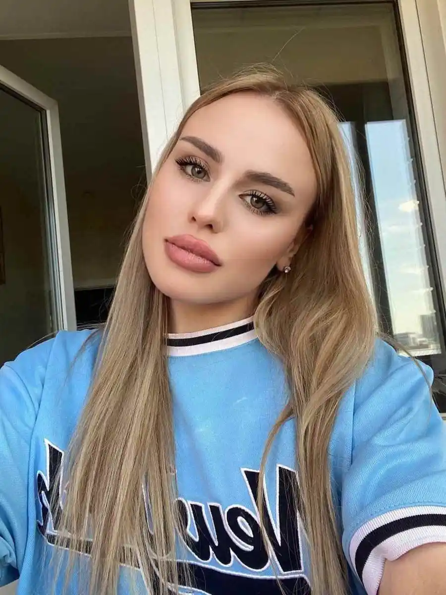 Selima Escort in München